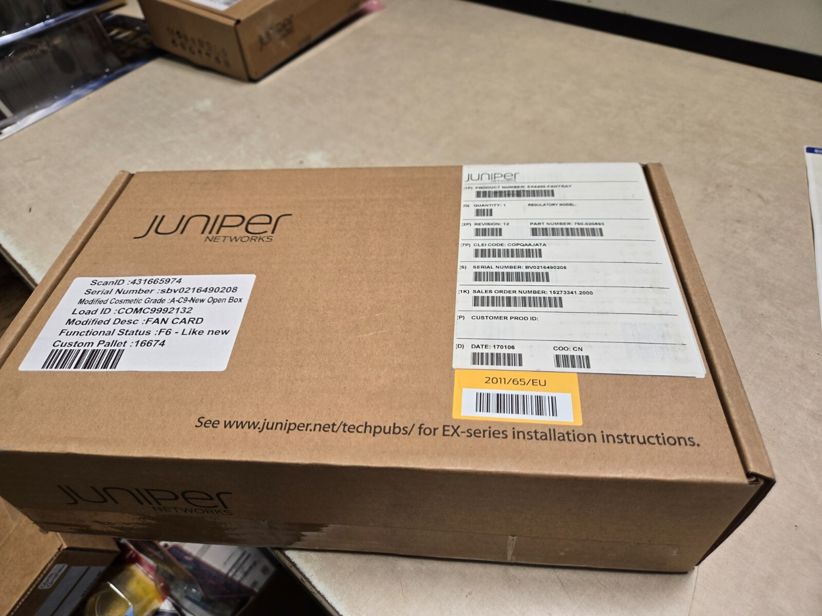 Коммутатор Juniper EX4200-FANTRAY-A+ — фото 1
