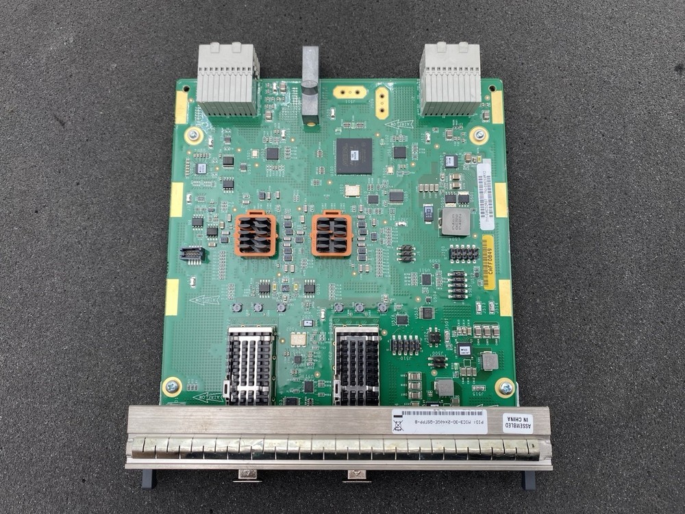 Трансивер Juniper MIC3-3D-2X40GE-QSFPP-B — фото 1