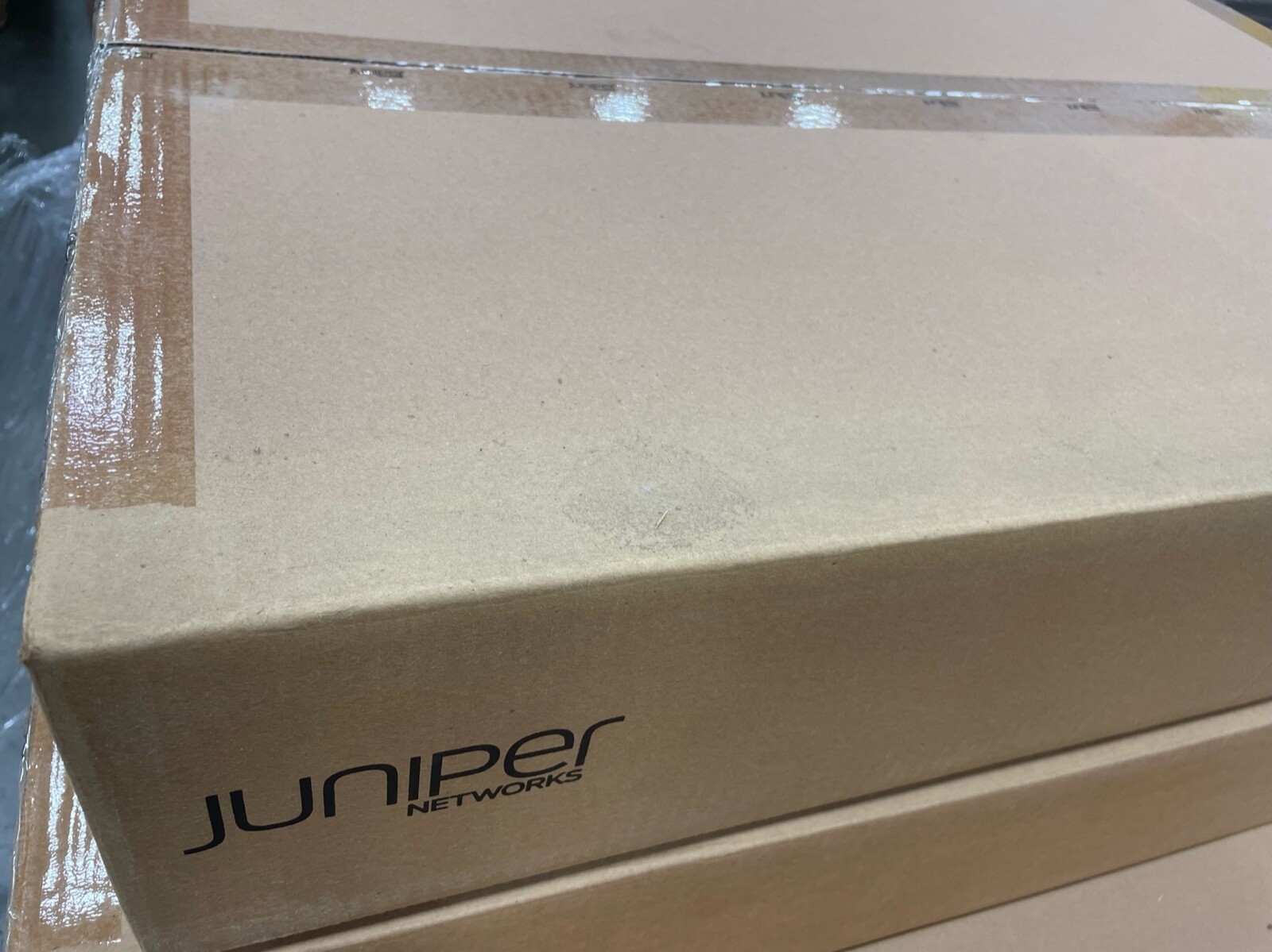 Коммутатор Juniper MX2000-SFB2-S — фото 1