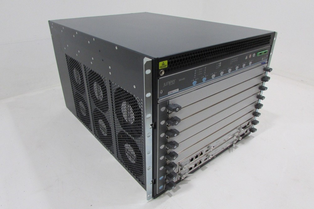 Коммутатор Juniper MX480-PREM3-AC — фото 1