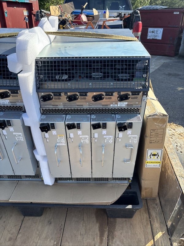 Коммутатор Juniper MX960BASE-AC-ECM — фото 1