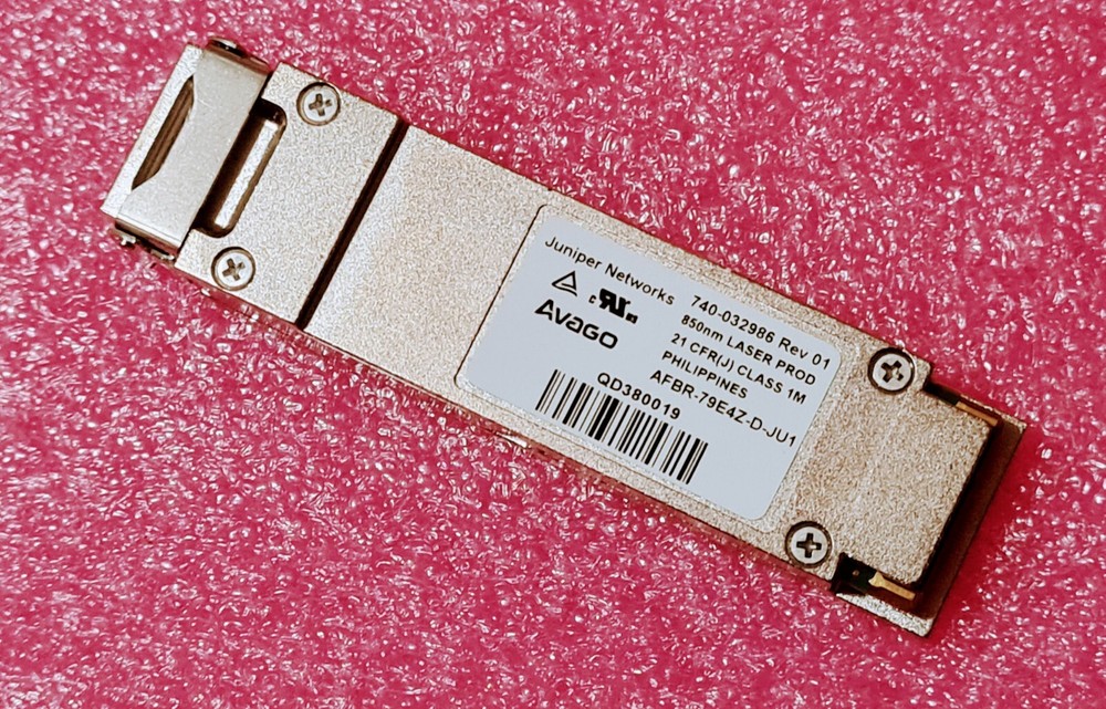 Трансивер Juniper QFX-QSFP-40G — фото 1
