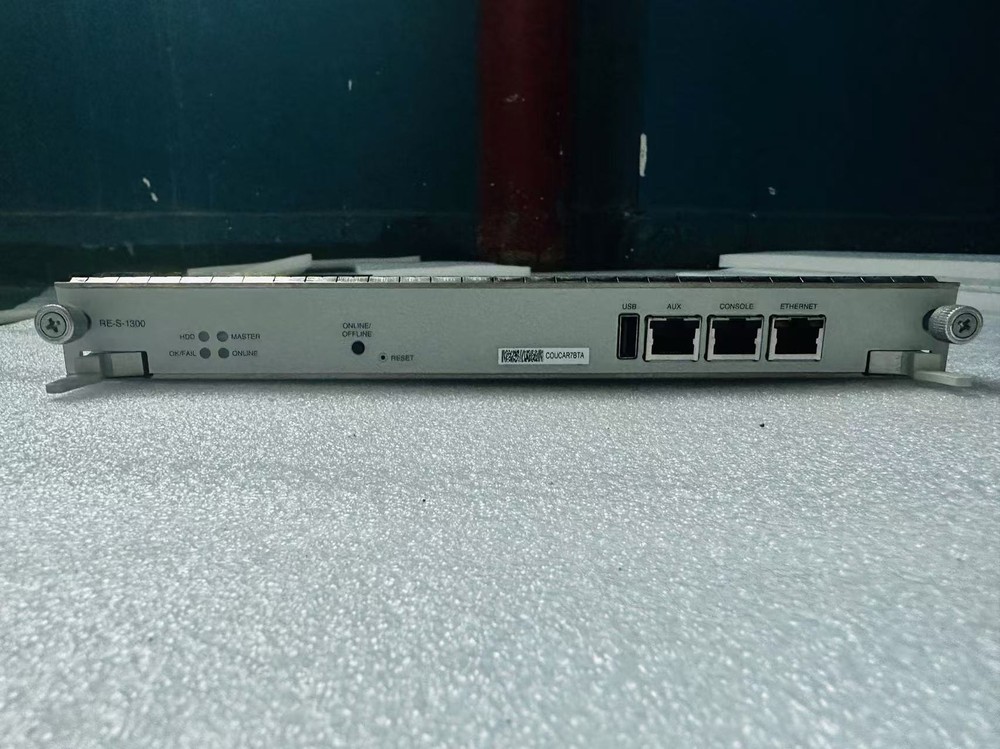 Коммутатор Juniper RE-S-1300-2048-S — фото 1