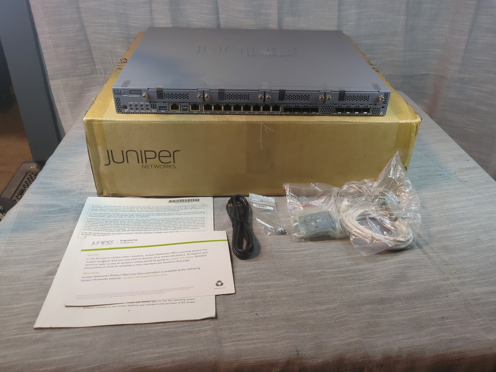 Межсетевой экран Juniper SRX345-SYS-JB-DC — фото 1