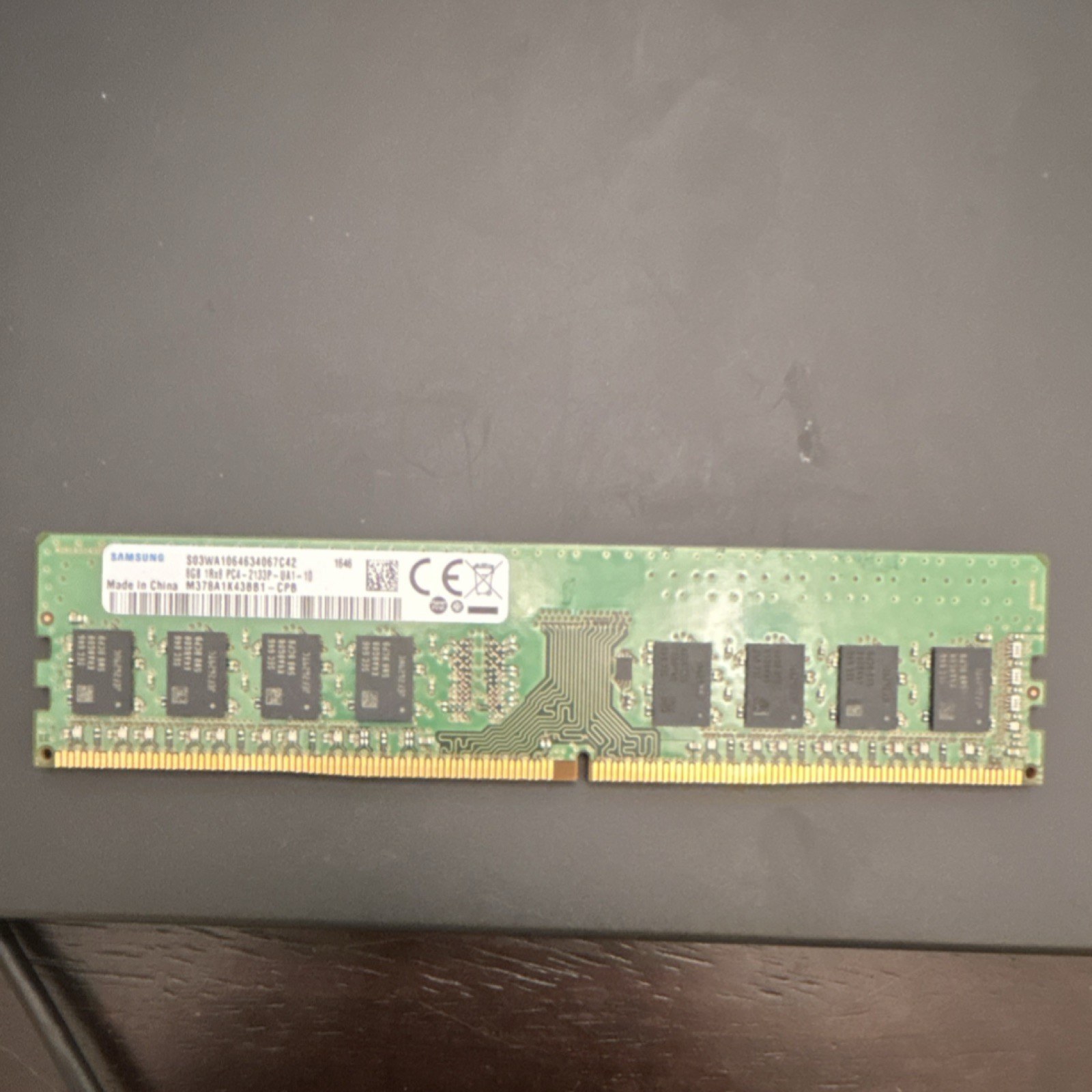 Память Samsung DDR4 8GB ECC UDIMM 2133 МТ/с (M391A1K43BB1-CPB) — фото 1