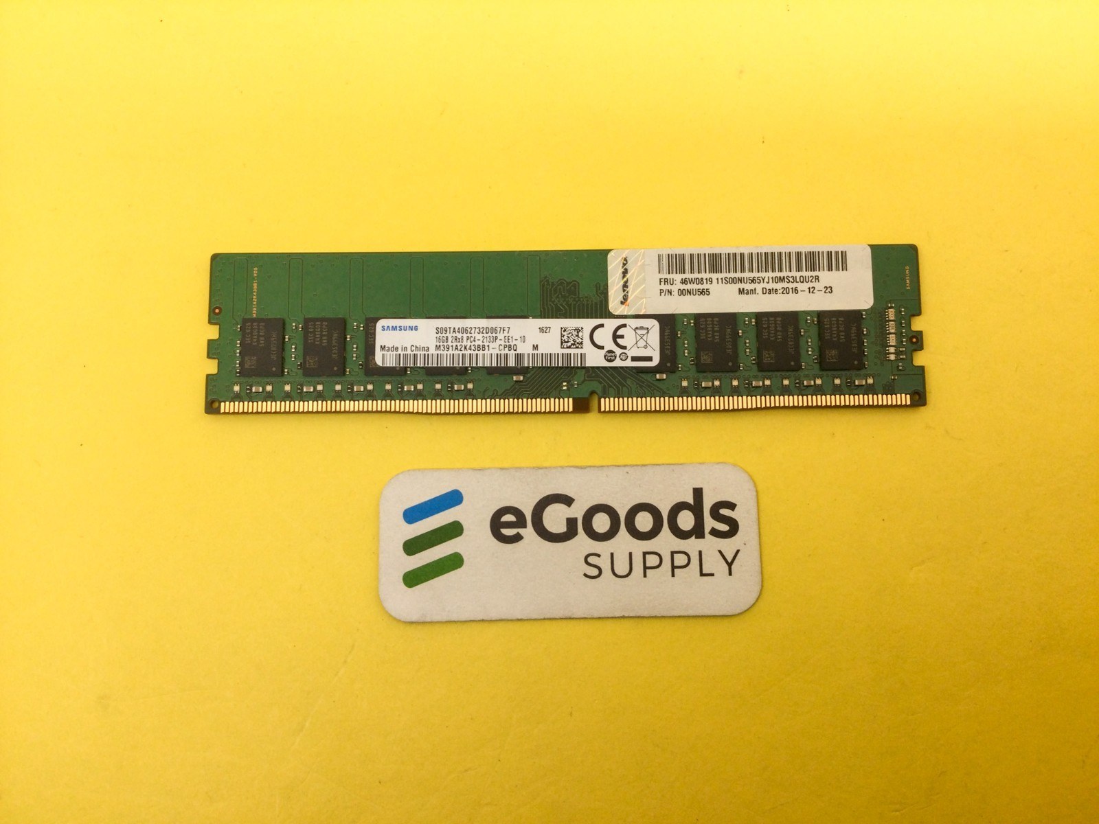 Память Samsung DDR4 16GB ECC UDIMM 2Rx8 2133 МТ/с (M391A2K43BB1-CPB) — фото 1