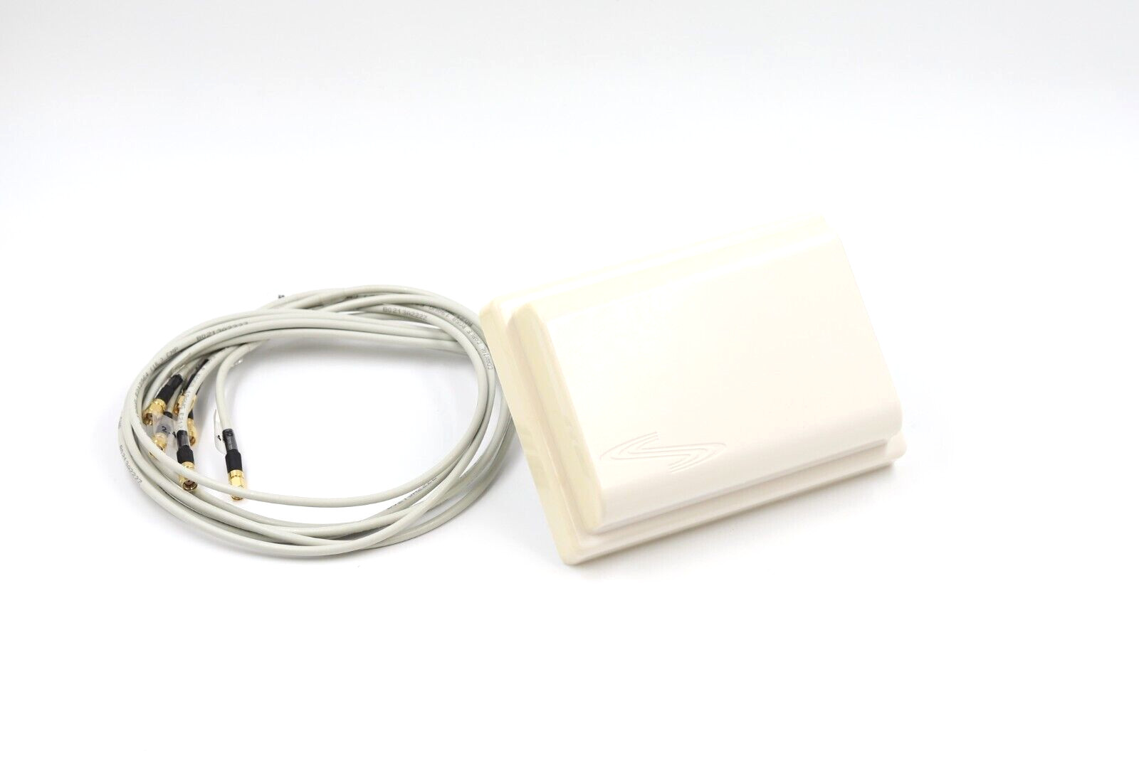 Антенна Terrawave M6025040MO1D3620P Mini-MIMO Ceiling Mount Omnidirectional Antenna — фото 1