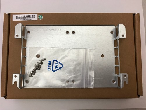 Кабель Supermicro MCP-220-93906-0N SC939HD HDD mounting kit(drive plate, screws, cable) — фото 1