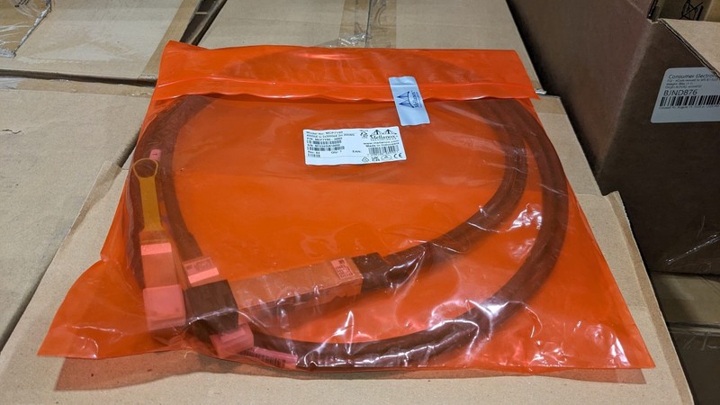 Кабель Factory Sealed MELLANOX MCP7Y60-H002 Compatible DAC OSFP Finned Top Cable — фото 1