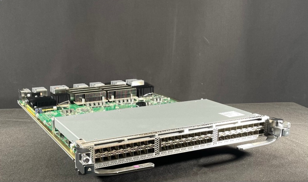 Коммутатор Cisco MDS9700 — фото 2