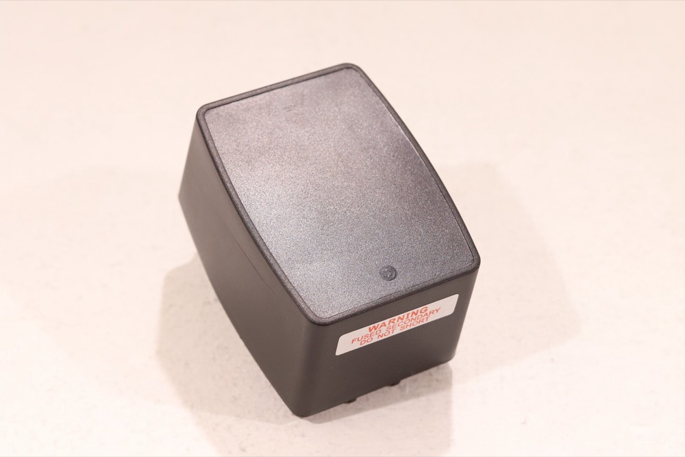 Компонент Interlogix MGT1640 16.5VAC 40VA Class II Plug-In Transformer P/N:22-166 Open Box — фото 2