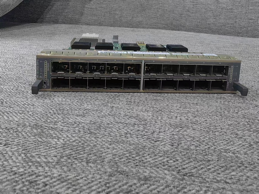 Маршрутизатор Cisco MIC-3D-20GE-SFP-E-1year — фото 1