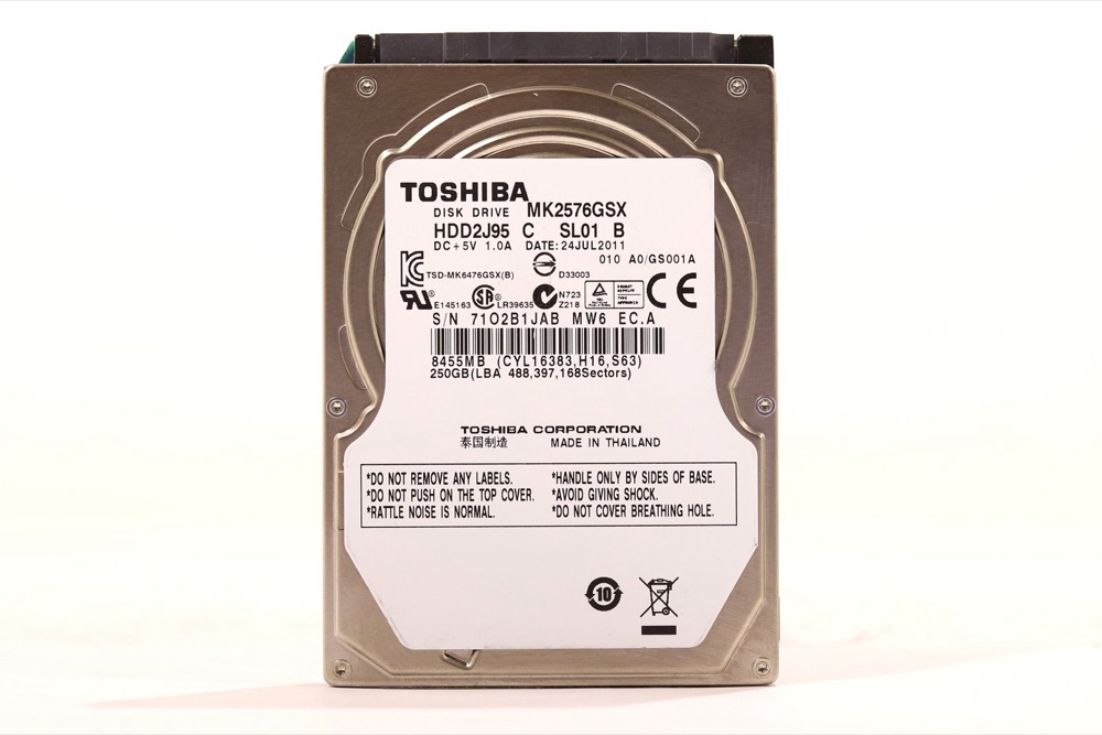 Жёсткий диск Toshiba MK2576GSX 250GB 2.5" 3Gb/s 8MB 5.4K RPM SATA Hard Drive P/N: HDD2J95 — фото 1