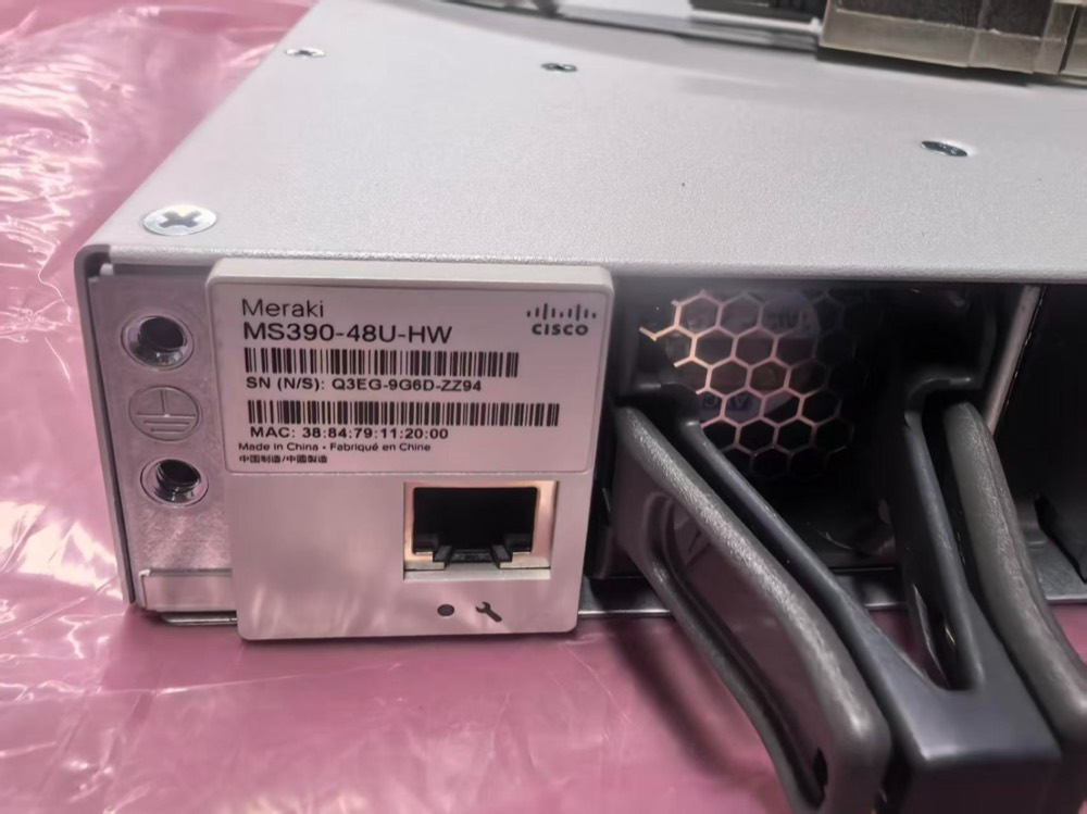 Коммутатор Cisco Meraki MS390-48U 48 портов UPOE (MS390-48U-HW) — фото 1
