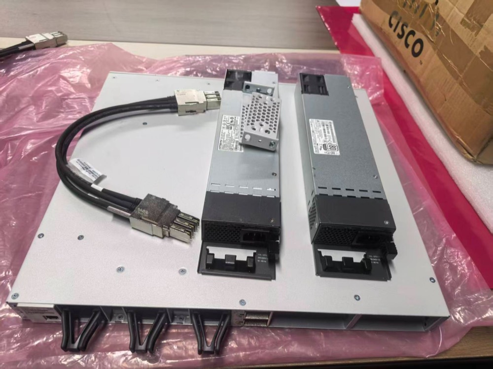Коммутатор Cisco Meraki MS390-48U 48 портов UPOE (MS390-48U-HW) — фото 4