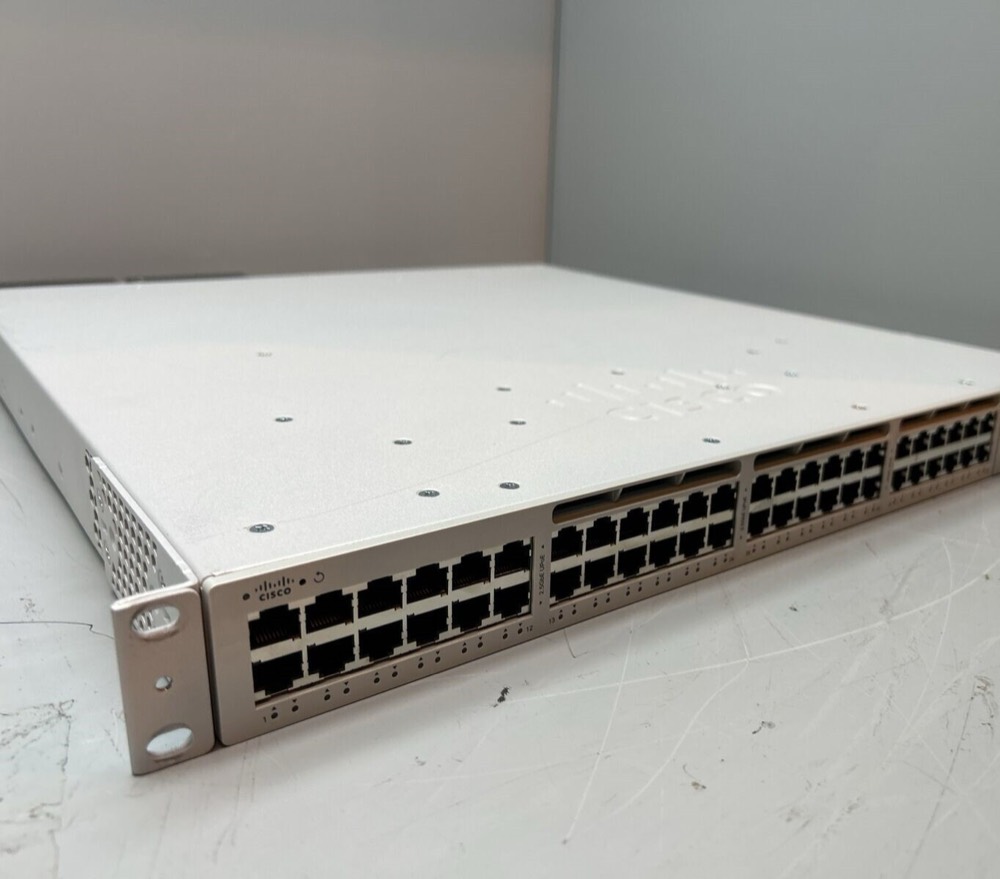 Коммутатор Cisco MS390 — фото 1