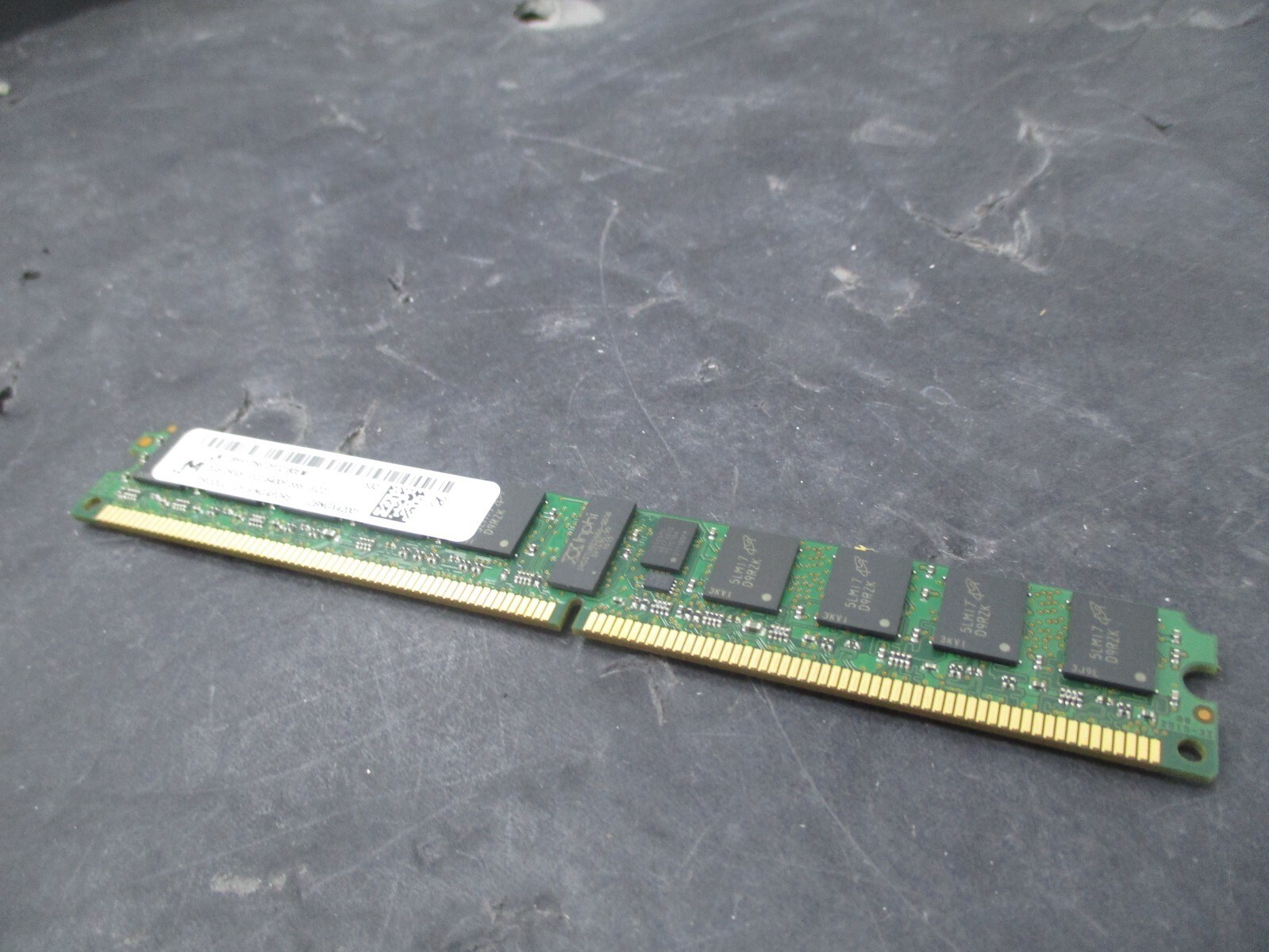 Память Micron DDR2 2GB RDIMM 800 МТ/с (MT18HVF25672PDZ-80EM1) — фото 1