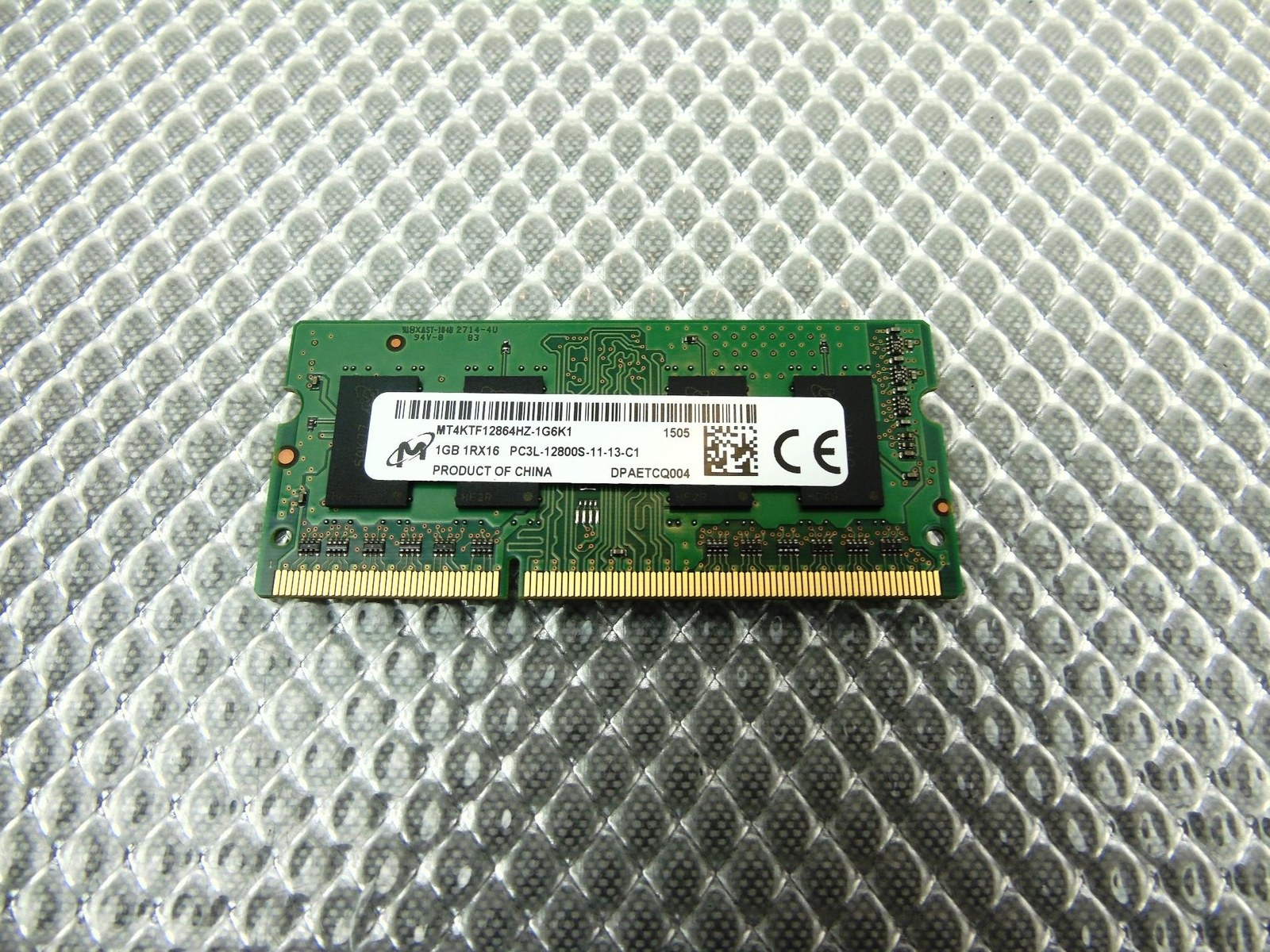 Память Micron DDR3 1GB SODIMM 1600 МТ/с (MT4KTF12864HZ-1G6K1) — фото 1
