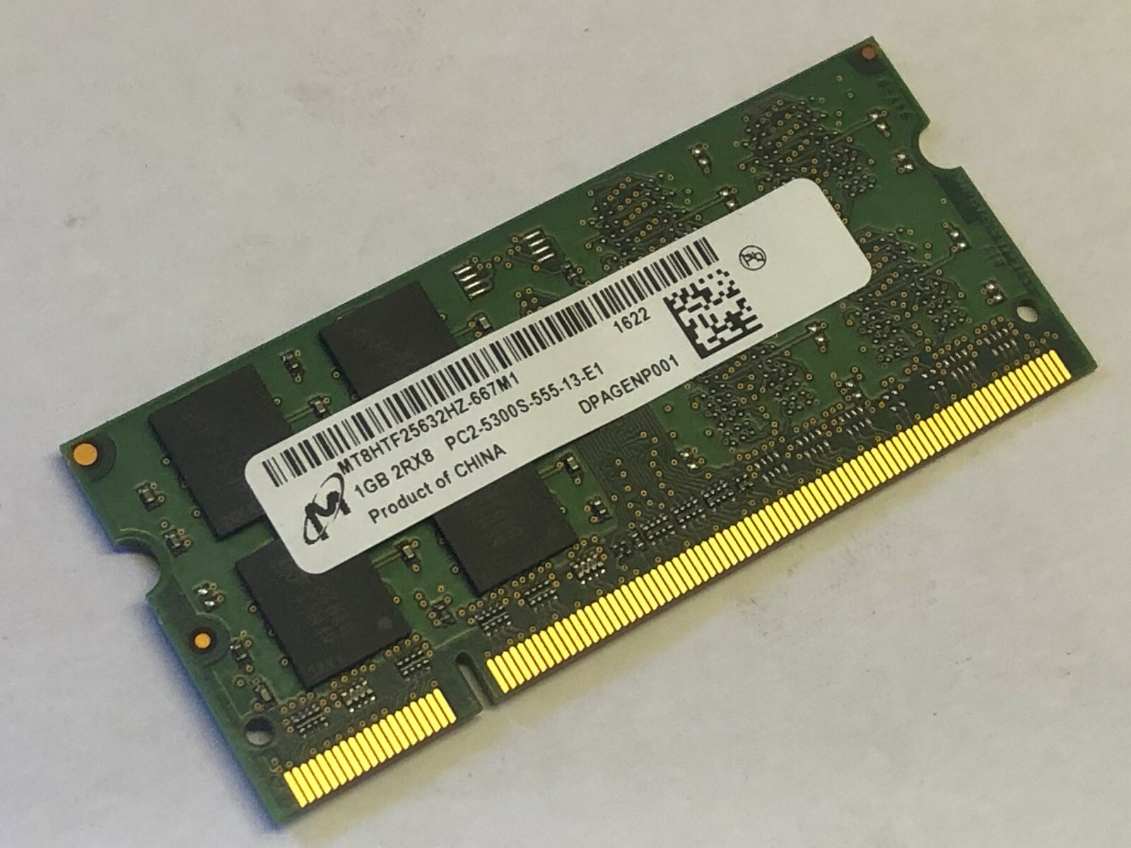 Память Micron DDR2 1GB SODIMM 667 МТ/с (MT8HTF25632HZ-667M1) — фото 1