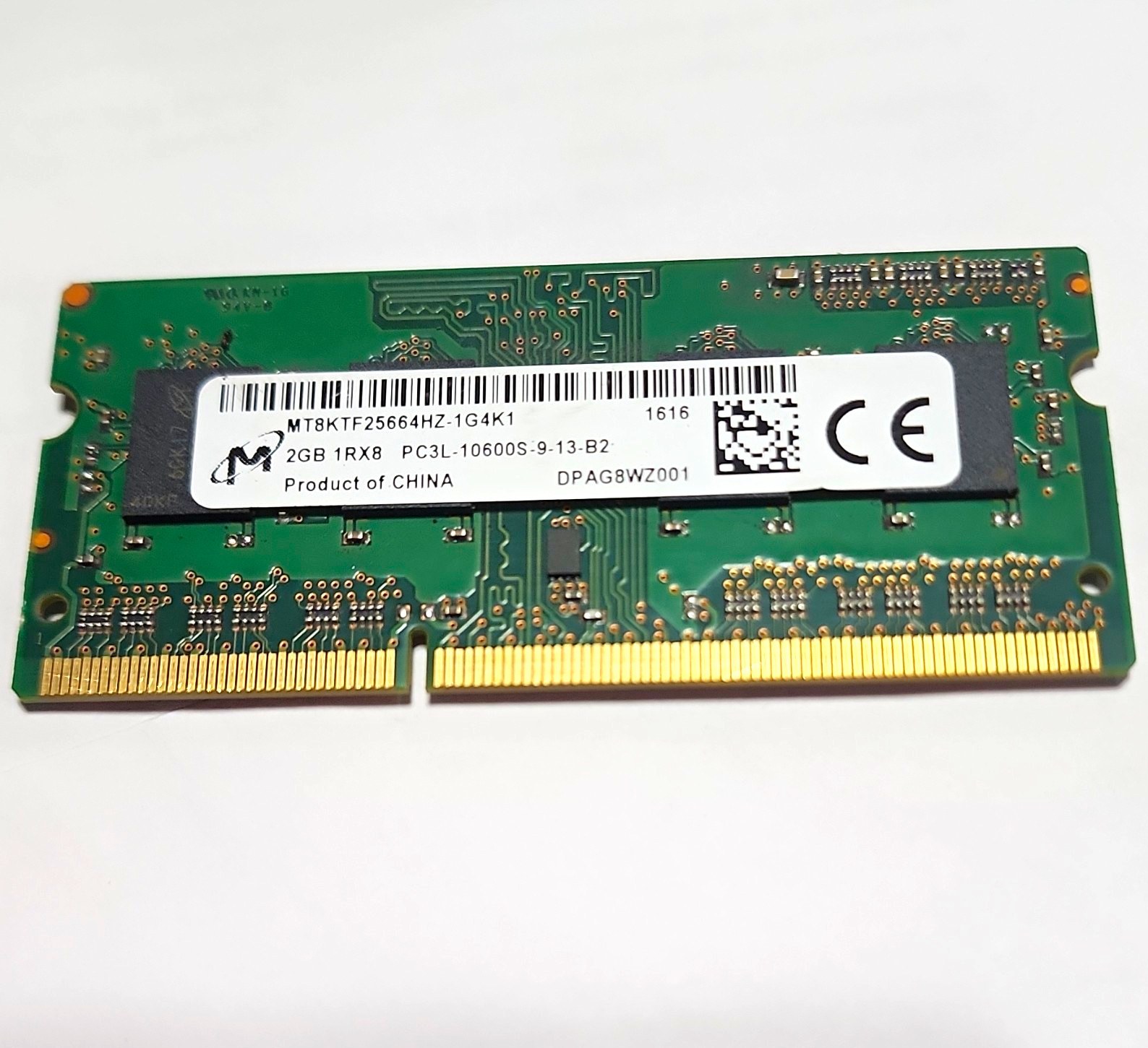 Память Micron DDR3 2GB SODIMM 1333 МТ/с (MT8KTF25664HZ-1G4K1) — фото 2