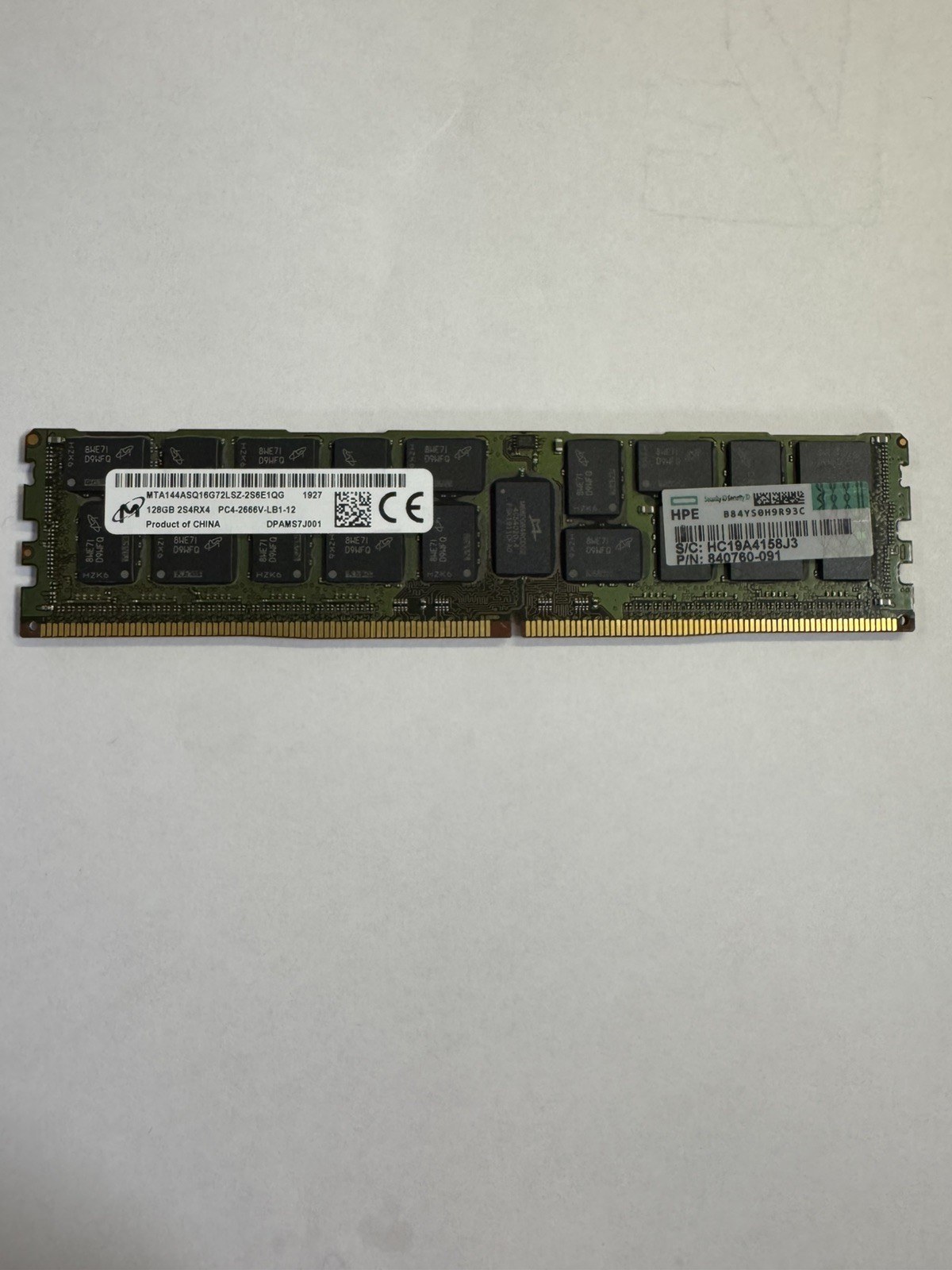 Память Micron DDR4 128GB LRDIMM 2666 МТ/с (MTA144ASQ16G72LSZ-2S6E1) — фото 1