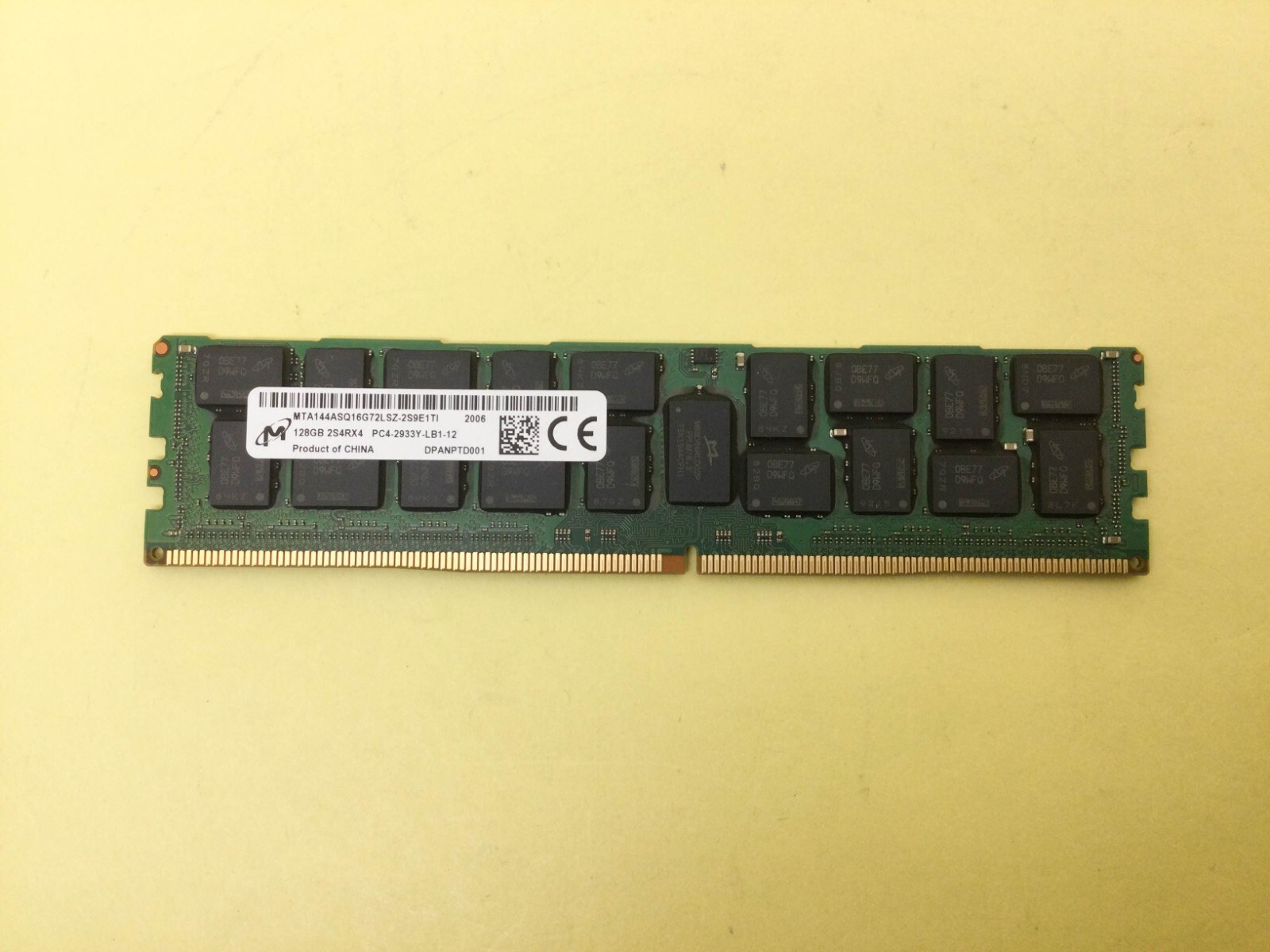 Память Micron DDR4 128GB LRDIMM 2933 МТ/с (MTA144ASQ16G72LSZ-2S9E1) — фото 1