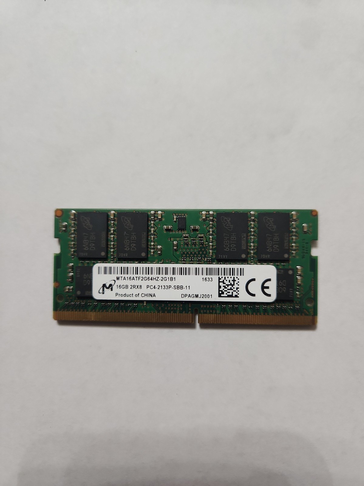 Память Micron DDR4 16GB SODIMM 2133 МТ/с (MTA16ATF2G64HZ-2G1B1) — фото 1