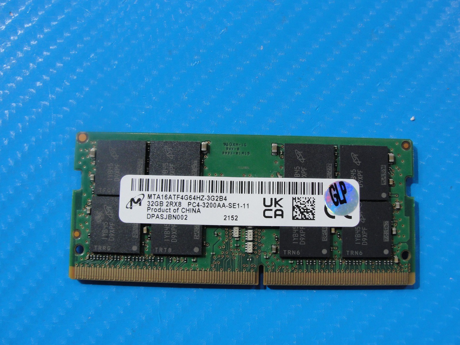 Память Micron DDR4 32GB SODIMM 3200 МТ/с (MTA16ATF4G64HZ-3G2B4) — фото 1