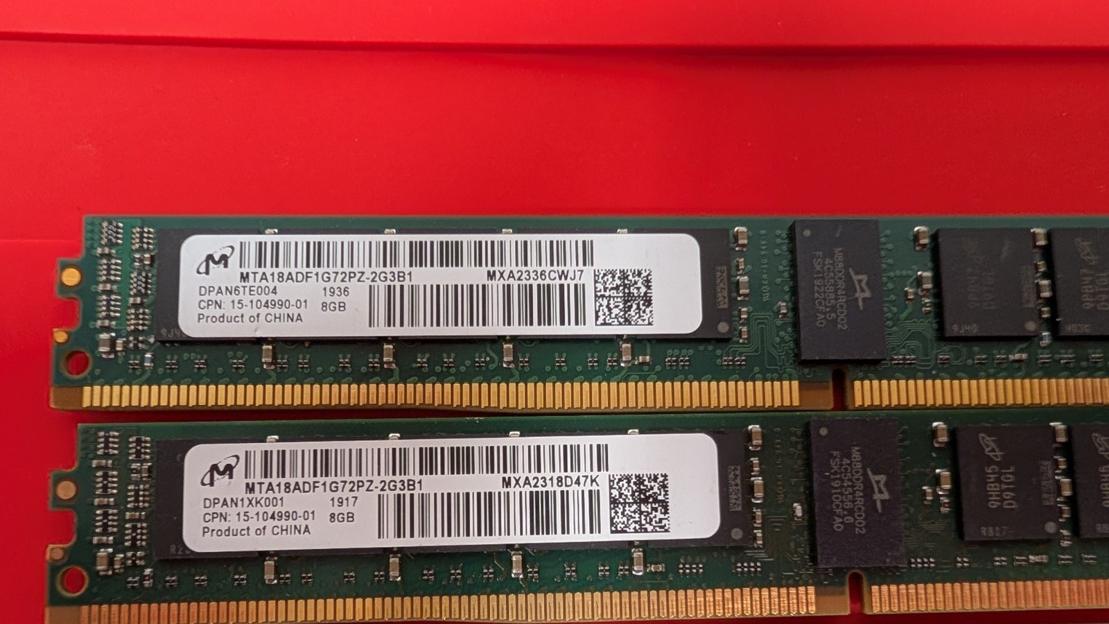 Память Micron DDR4 8GB RDIMM 2400 МТ/с (MTA18ADF1G72PZ-2G3B1) — фото 1