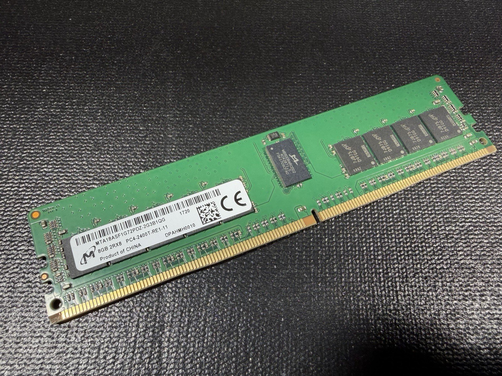 Память Micron DDR4 8GB RDIMM 2400 МТ/с (MTA18ASF1G72PDZ-2G3B1) — фото 2