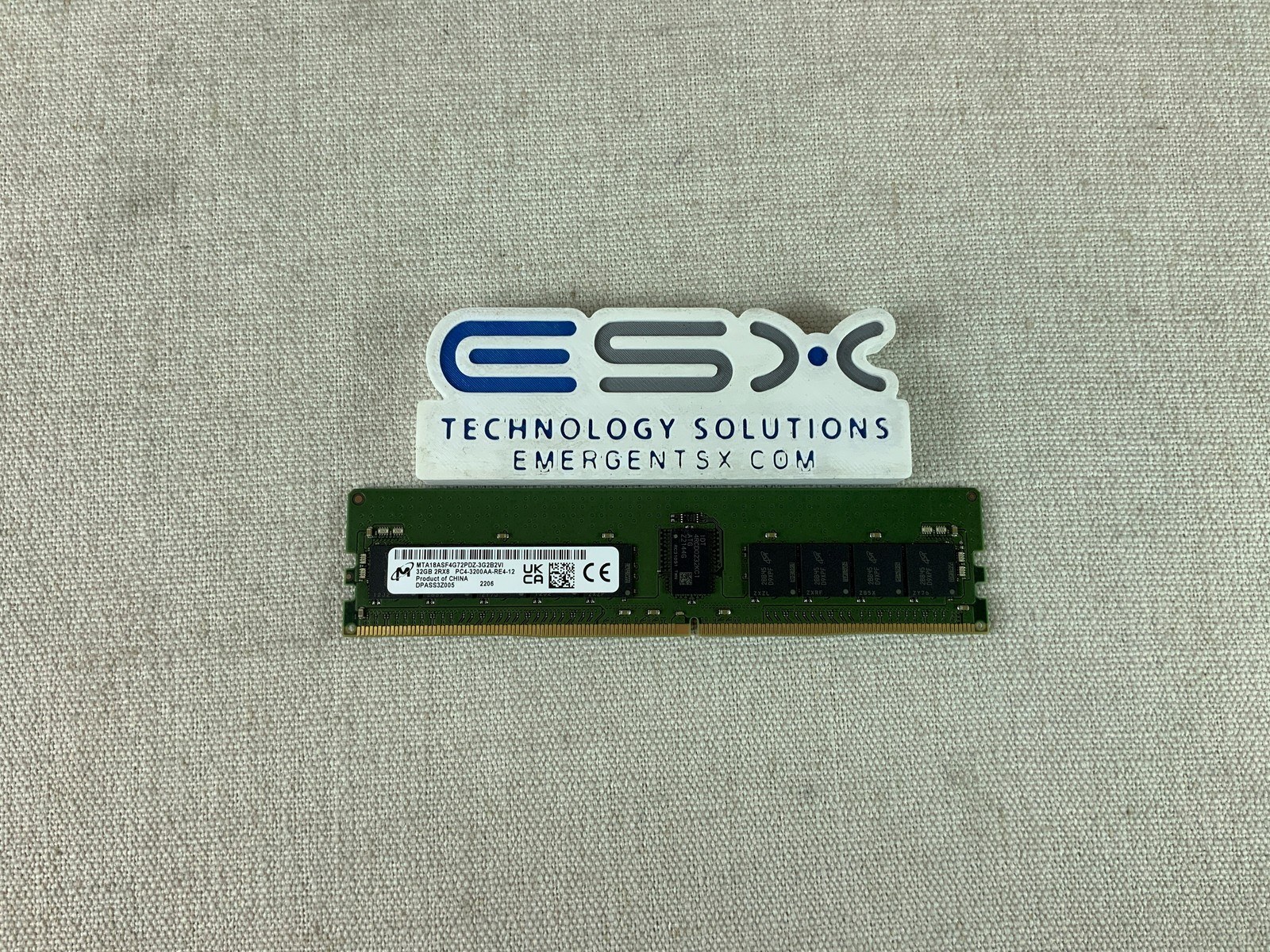 Память Micron DDR4 32GB RDIMM 3200 МТ/с (MTA18ASF4G72PDZ-3G2B2) — фото 1