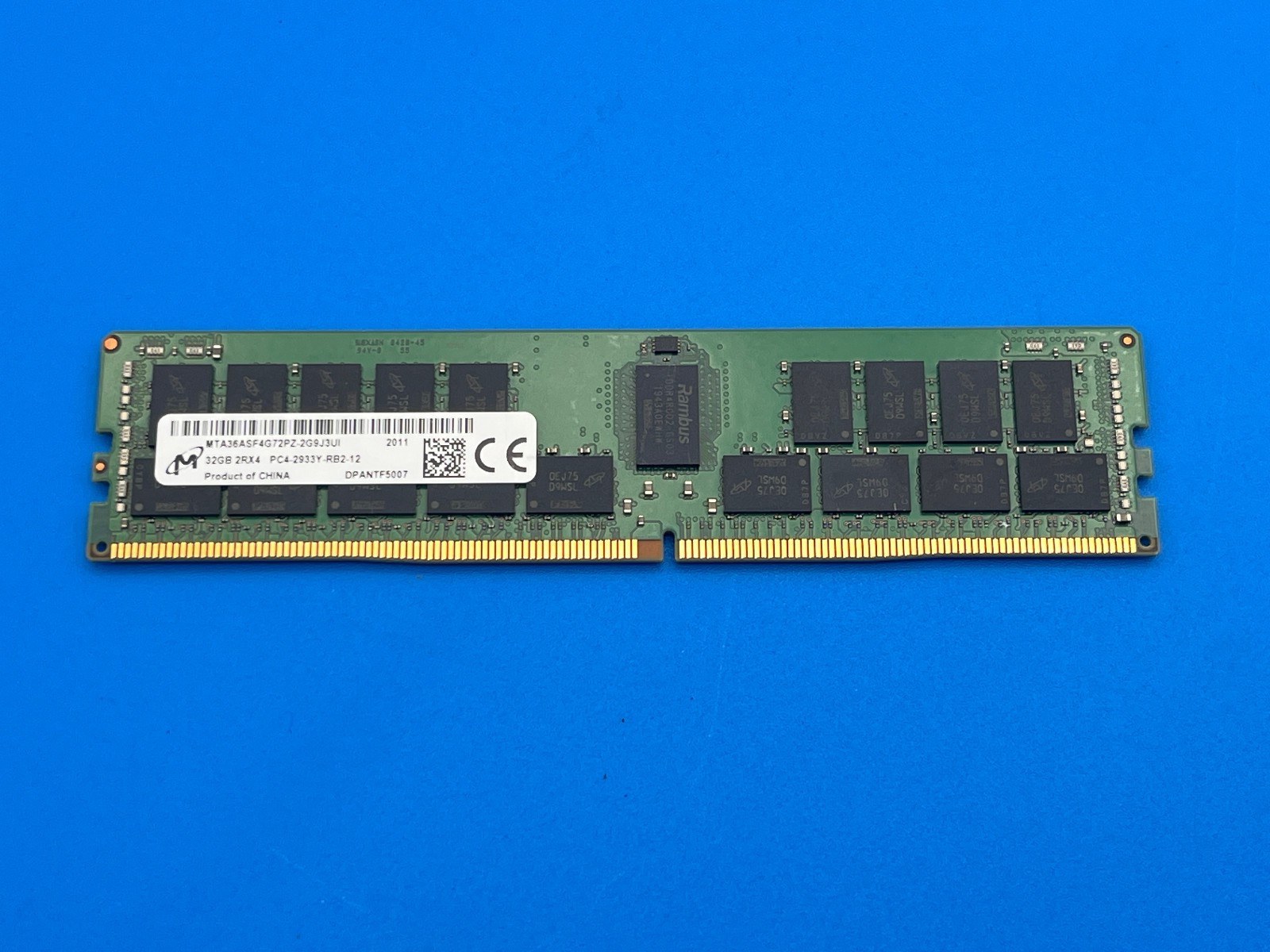 Память Micron DDR4 32GB RDIMM 2933 МТ/с (MTA36ASF4G72PZ-2G9J3) — фото 1