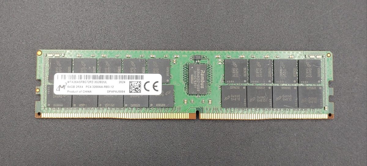 Модуль памяти Micron 64 ГБ DDR4 3200 МГц RDIMM ECC 2Rx4 (MTA36ASF8G72PZ-3G2B2) — фото 1