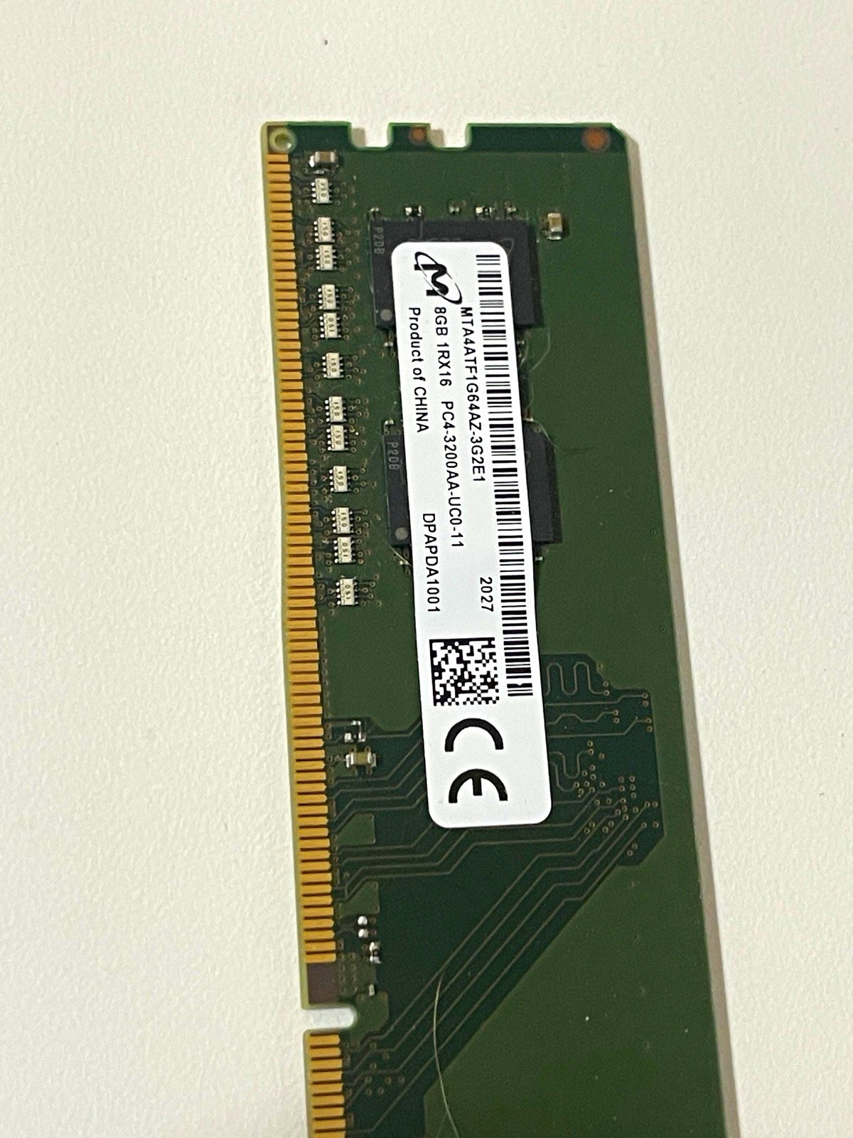 Память Micron DDR4 8GB UDIMM 3200 МТ/с (MTA4ATF1G64AZ-3G2E1) — фото 2