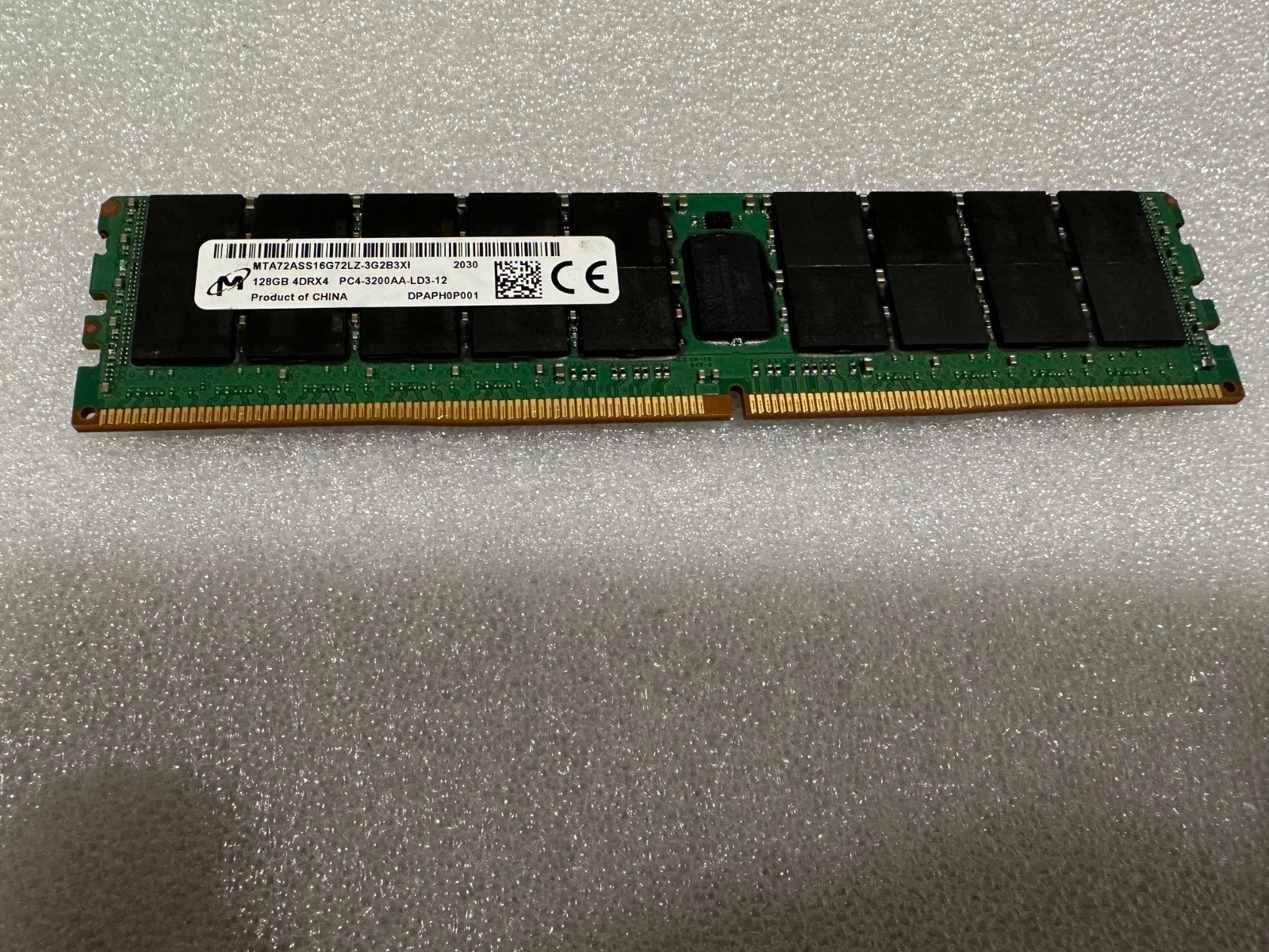 Память Micron DDR4 128GB LRDIMM 3200 МТ/с (MTA72ASS16G72LZ-3G2B3) — фото 1