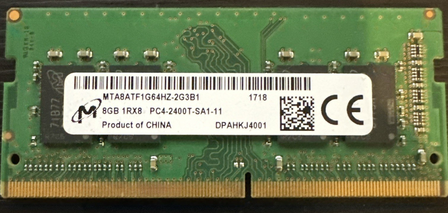 Память Micron DDR4 8GB SODIMM 2400 МТ/с (MTA8ATF1G64HZ-2G3B1) — фото 1