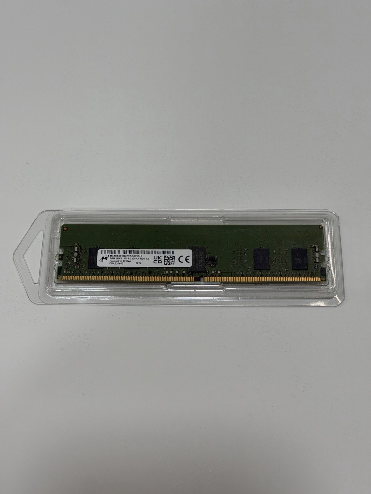 Память Micron DDR4 8GB RDIMM 3200 МТ/с (MTA9ASF1G72PZ-3G2J3) — фото 1
