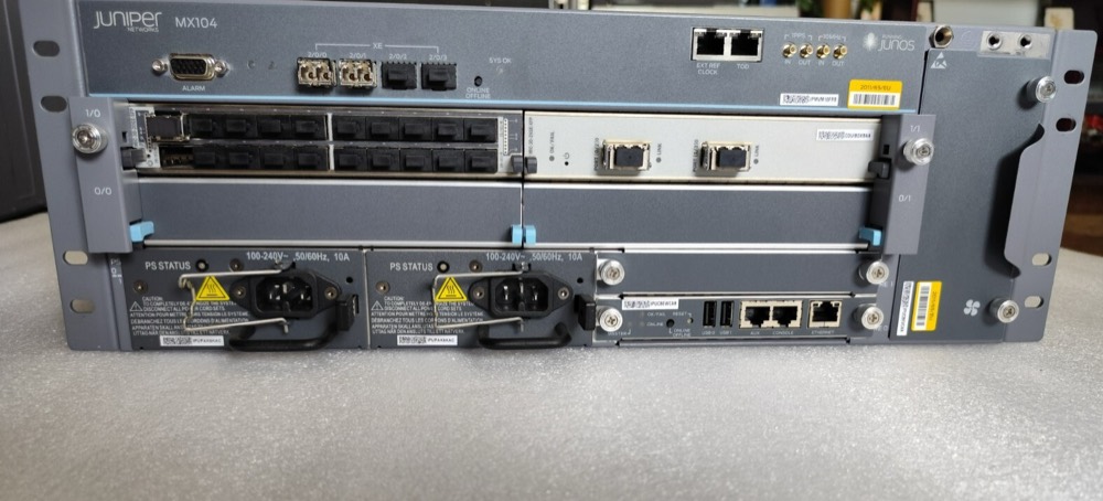 Маршрутизатор Juniper MX104-AC — фото 1