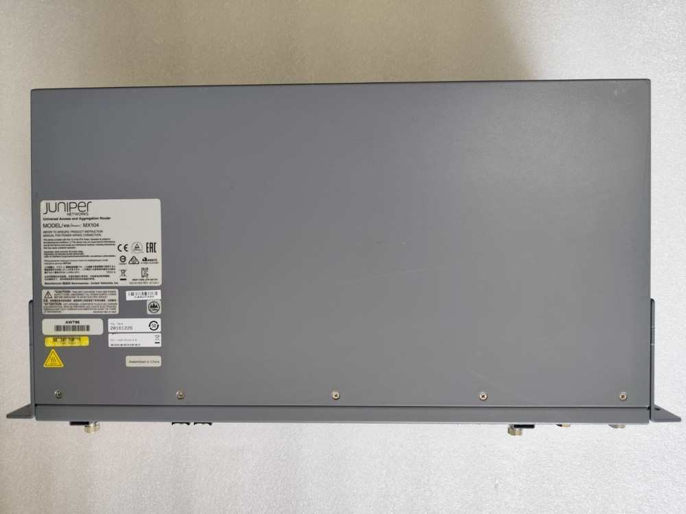 Маршрутизатор Juniper MX104-AC — фото 3
