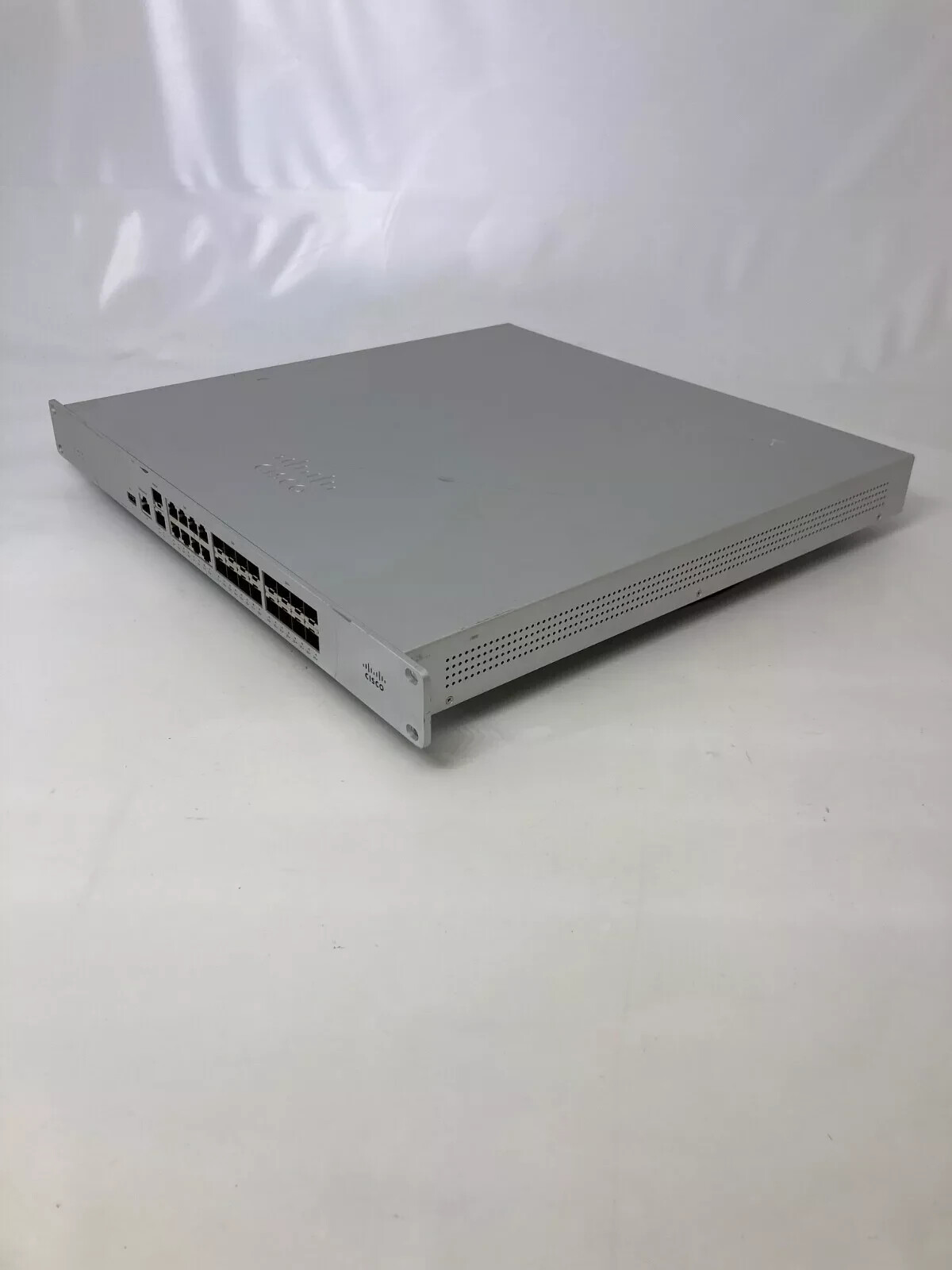 Маршрутизатор Juniper MX250-HW — фото 2