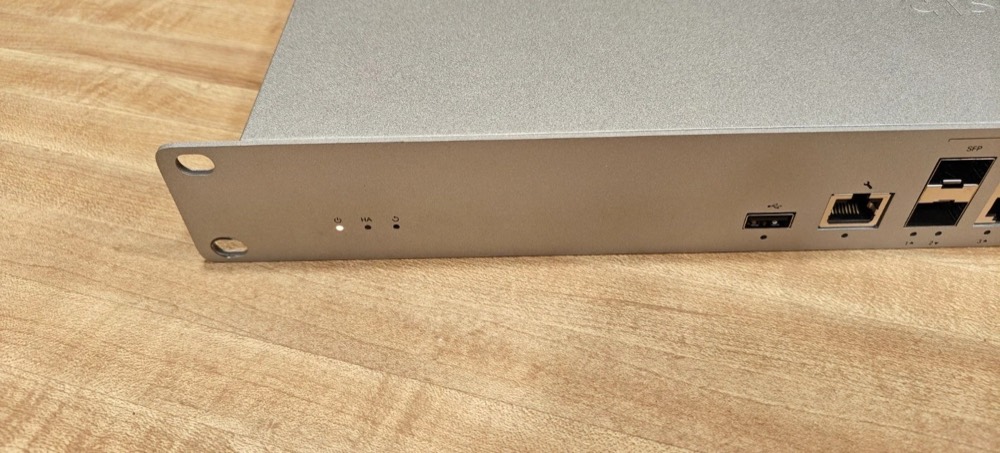 Маршрутизатор Juniper MX85-HW — фото 2