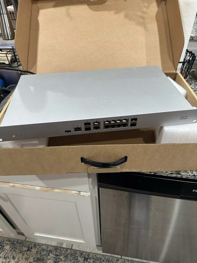 Маршрутизатор Juniper MX85-HW — фото 3