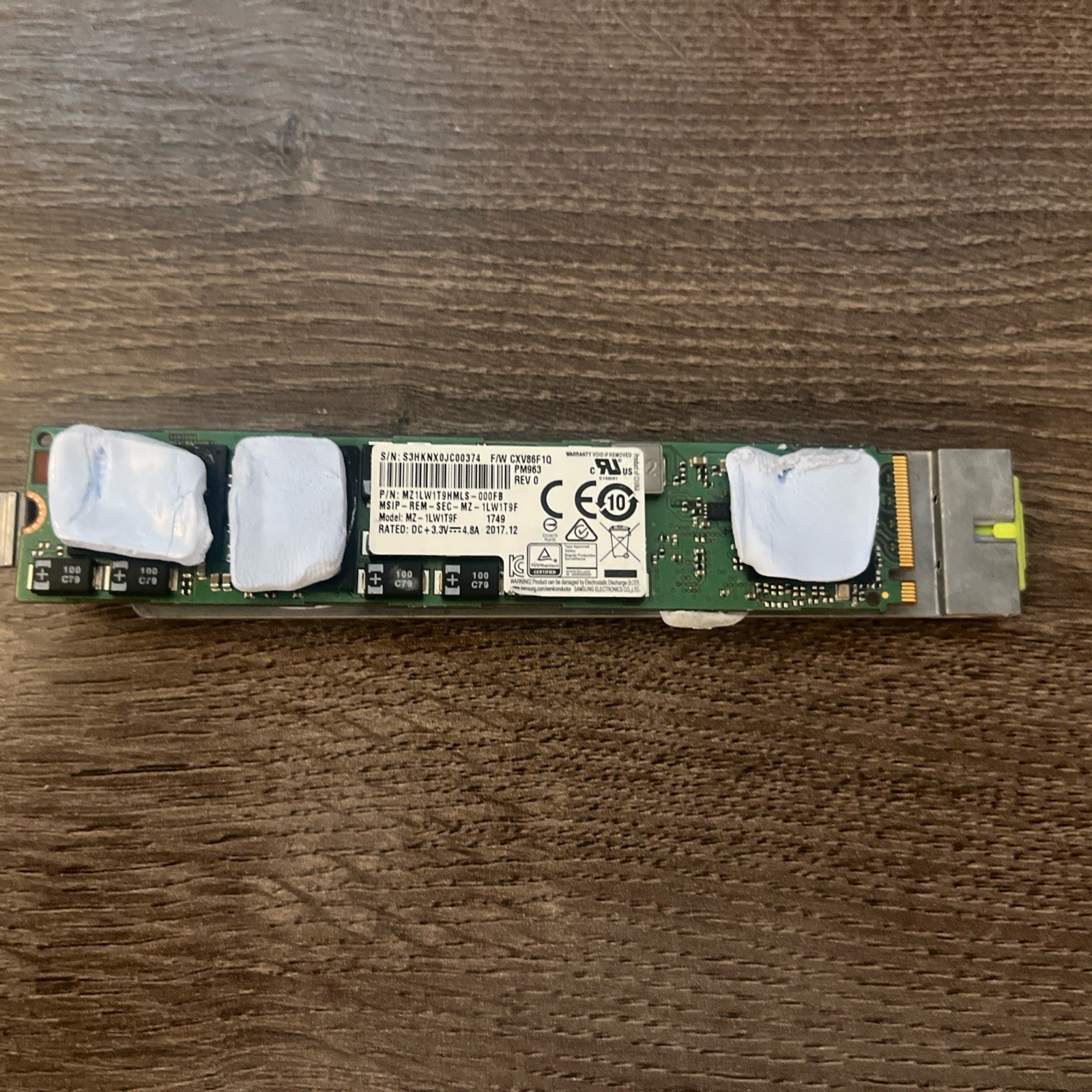 SSD Samsung 1.92TB SM963 NVMe M.2 (серверный накопитель, MZ1LW1T9HMLS) — фото 2