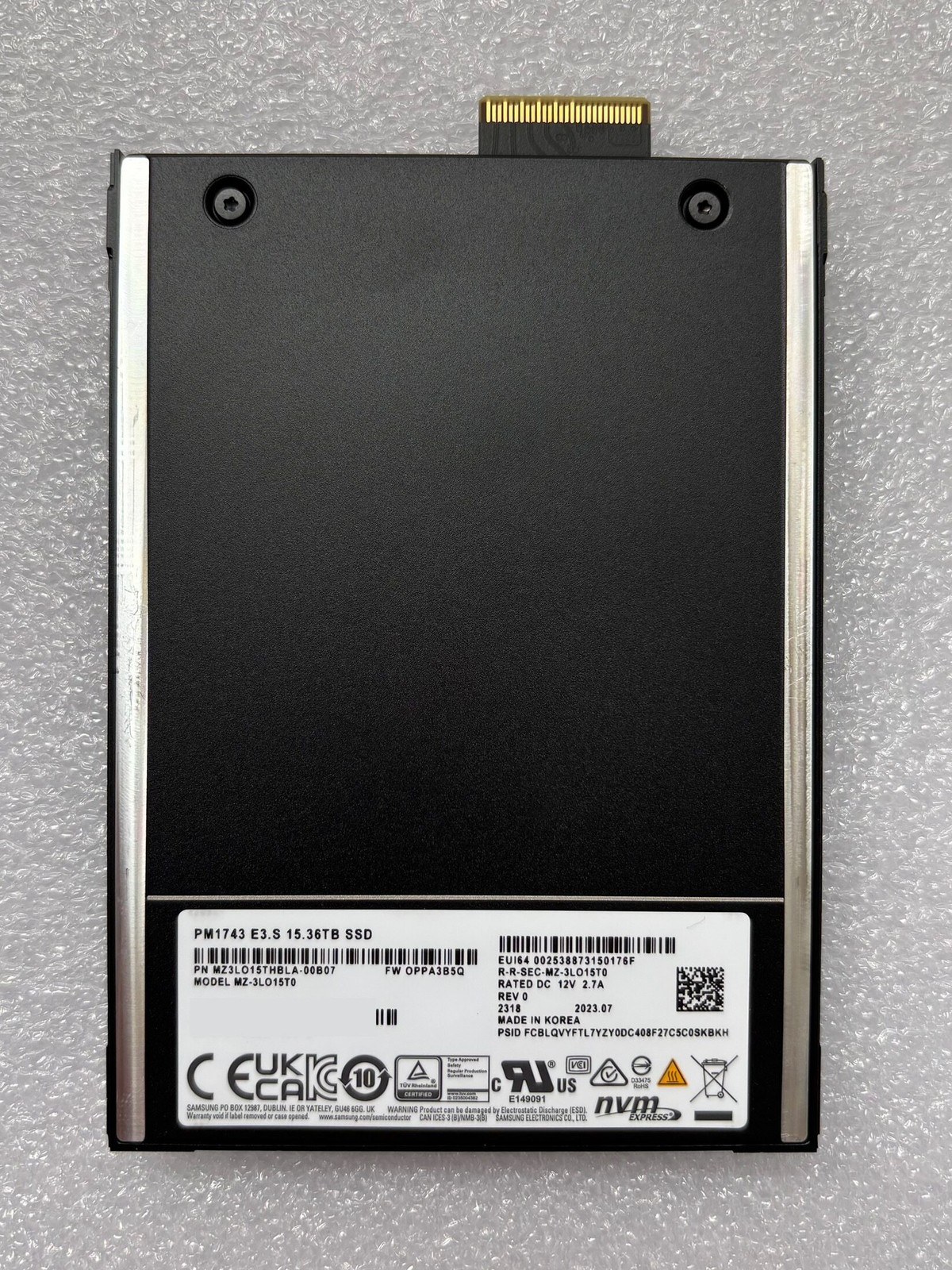 SSD Samsung 15.36TB PM1743 NVMe E3.S (серверный накопитель, MZ3LO15THBLA-00B07) — фото 1