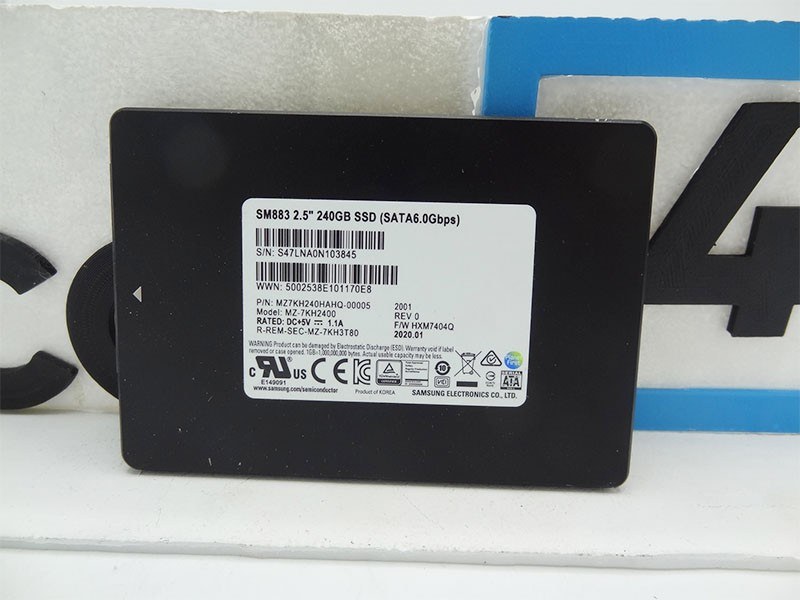 SSD Samsung 240GB SM883 SATA 2,5" (серверный накопитель, MZ7KH240HAHQ) — фото 3