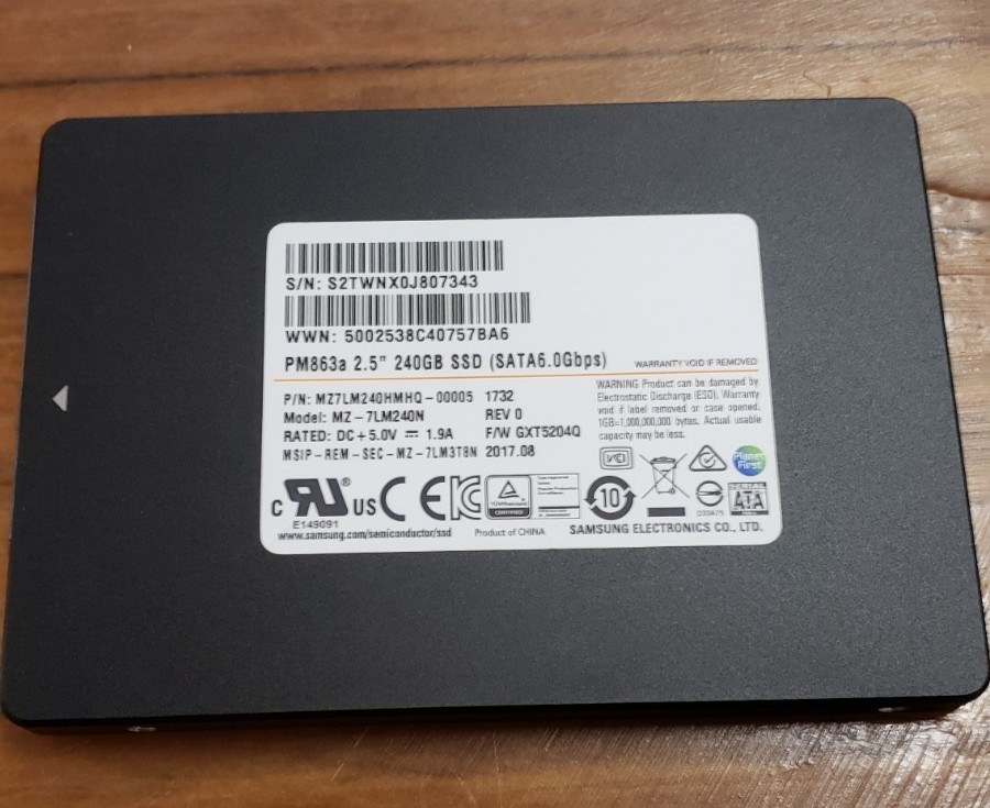 SSD Samsung 240GB PM863a SATA 2,5" (серверный накопитель, MZ7LM240HMHQ) — фото 1