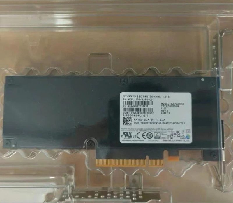 SSD Samsung PM1735 1,6 ТБ PCIe HHHL (MZPLJ1T6HBJR-00007) — фото 1