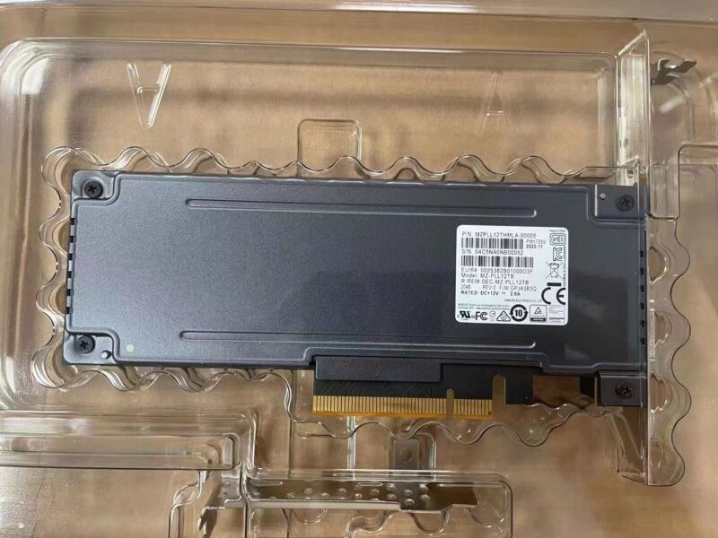 SSD Samsung 12.8TB PM1725B NVMe HHHL (серверный накопитель, MZPLL12THMLA-00005) — фото 3