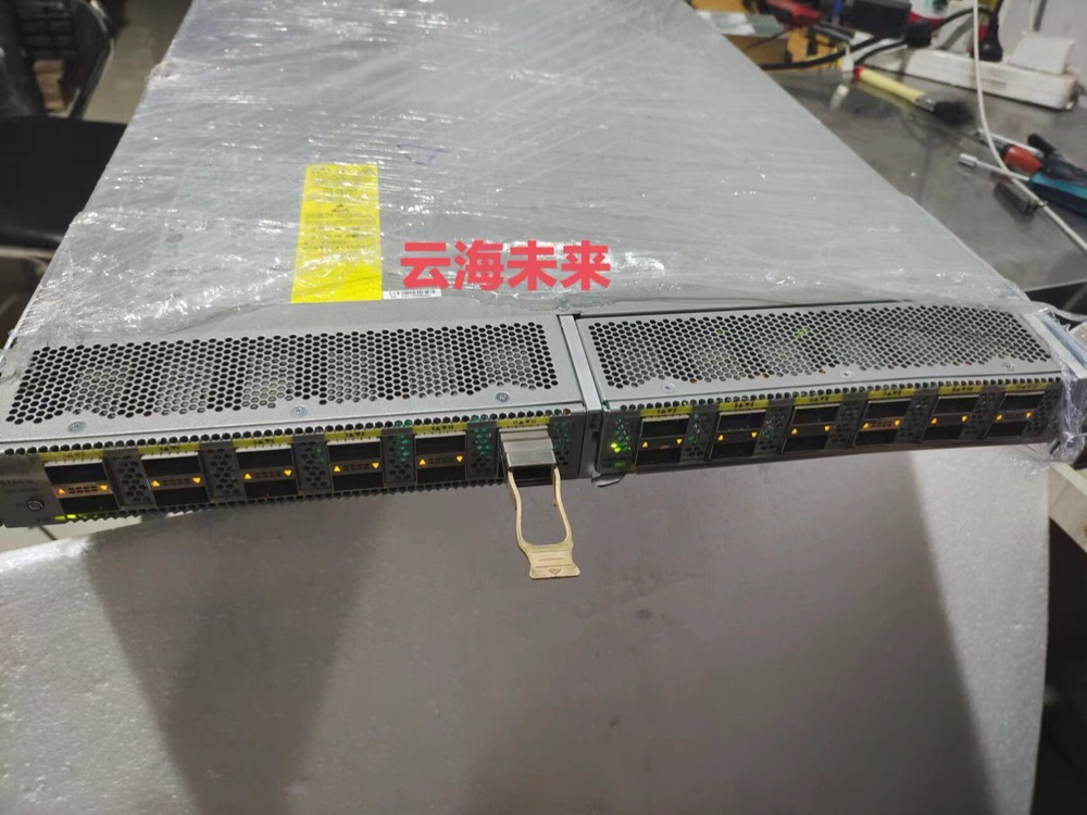 Коммутатор Cisco N5K-C5624Q — фото 1
