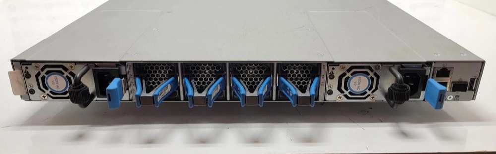 Коммутатор Cisco N9K-C92160YC-X — фото 2